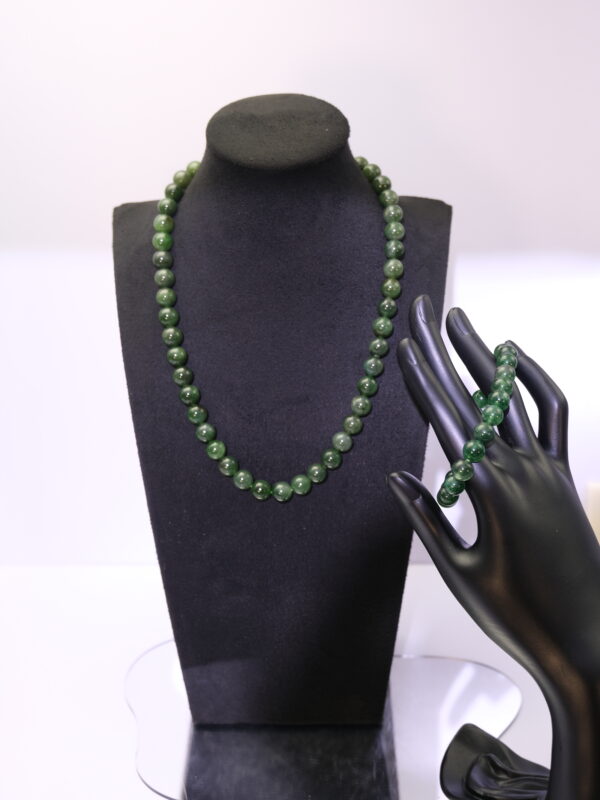 非洲翠和田玉项链&绿草莓晶手串套装