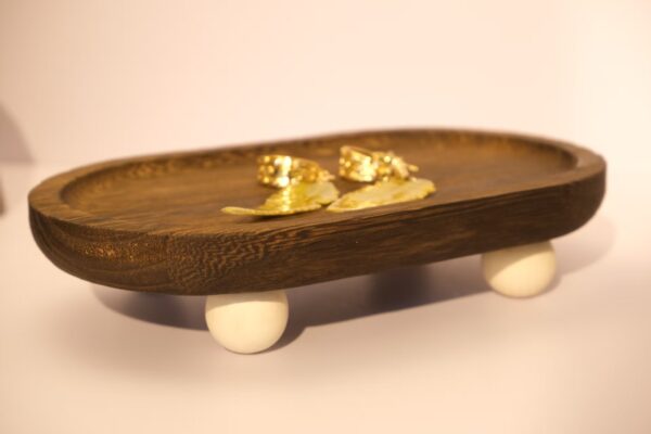 极简风木质托盘