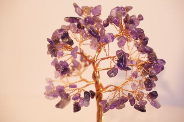 紫色水晶原石发财树