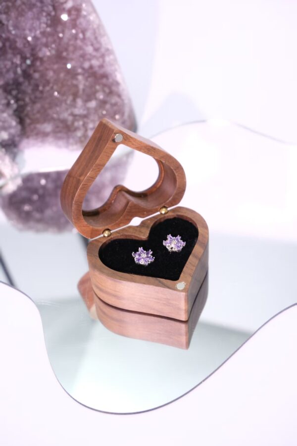 Exquisite 925 Sterling Silver Amethyst Floral Stud Earrings