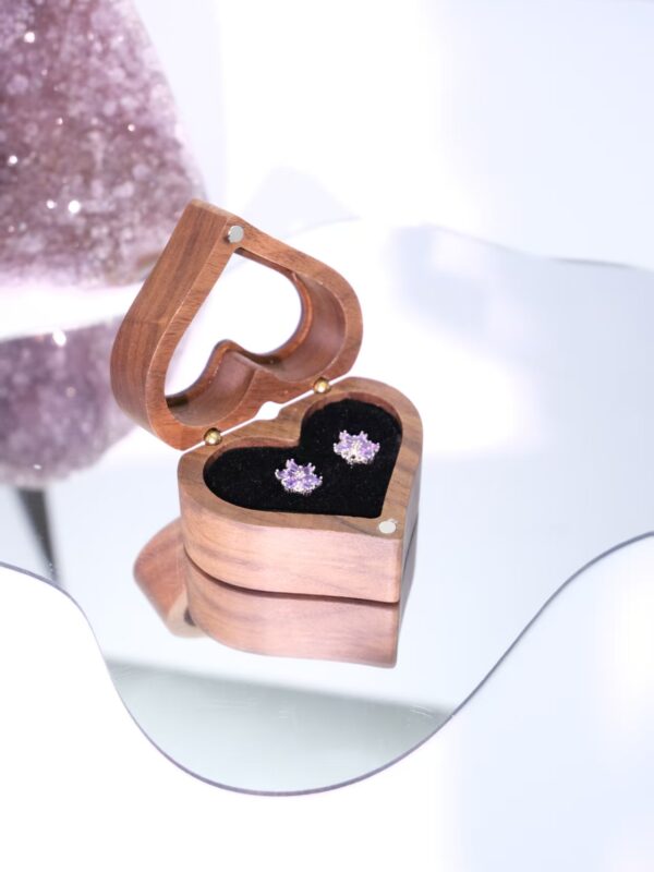 Exquisite 925 Sterling Silver Amethyst Floral Stud Earrings