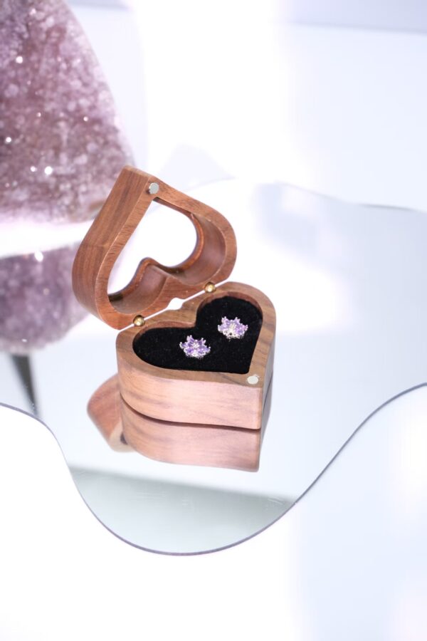 Exquisite 925 Sterling Silver Amethyst Floral Stud Earrings