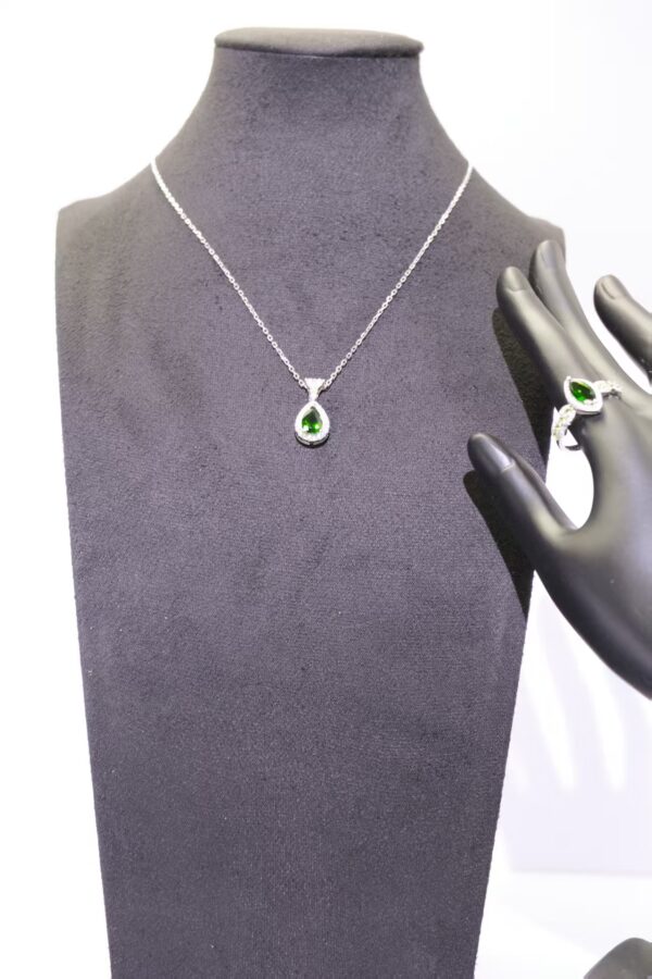 925 Sterling Silver Green Vesuvianite Pendant & Ring Set