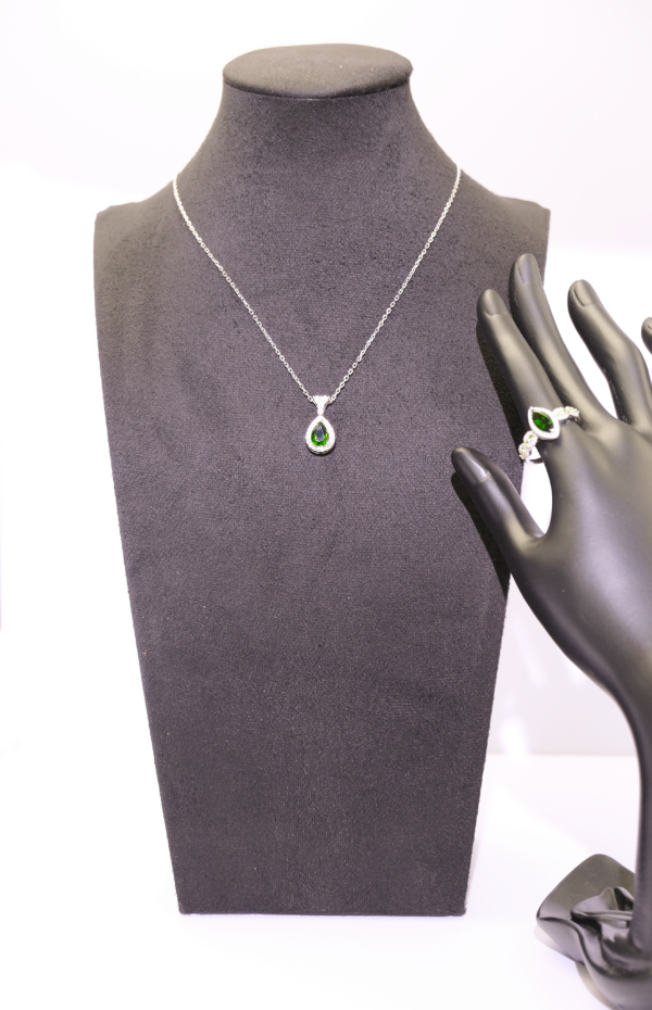 925 Sterling Silver Green Vesuvianite Pendant & Ring Set
