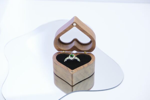 绿色透辉石戒指