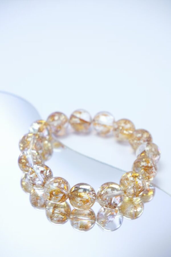 金箔胶花 手串 (1) Golden Foil in Amber Resin Bracelet