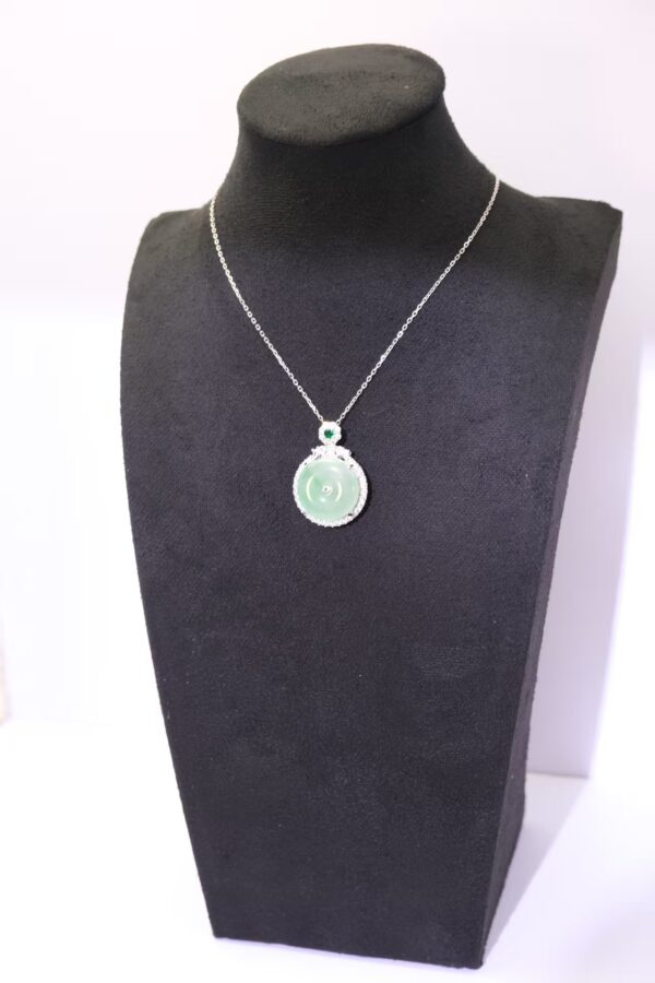 925 Silver Jade Round Pendant Necklace