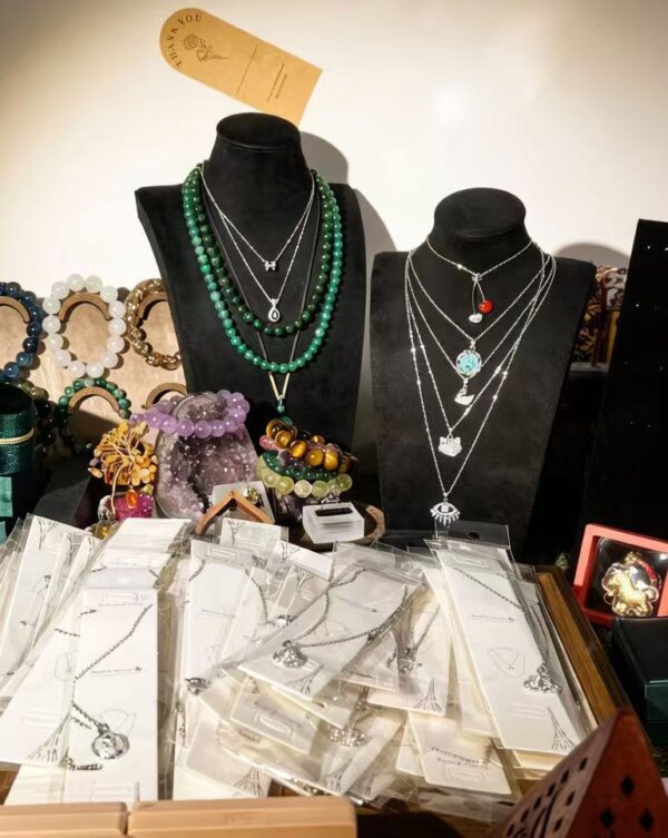 High-Quality  Waterproof Silver Necklace for Men & Women, Durable 316L Surgical Steel